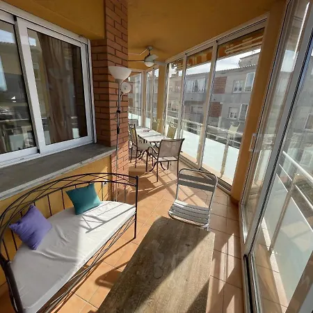 Duplex Las Arenes 公寓